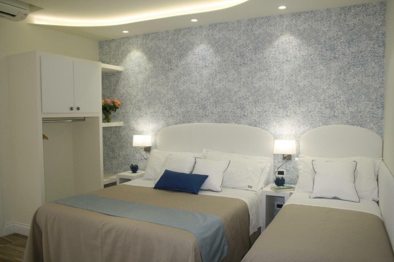 Ines Bed And Breakfast Giardini-Naxos Kültér fotó